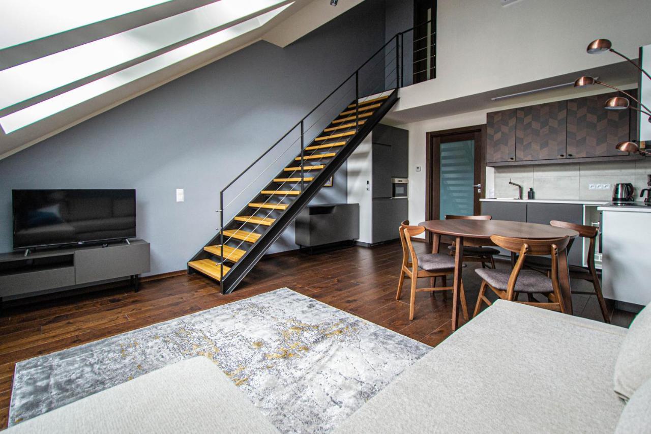 Quite Loft With Balcony And 3 Air Conditioners Prague Extérieur photo