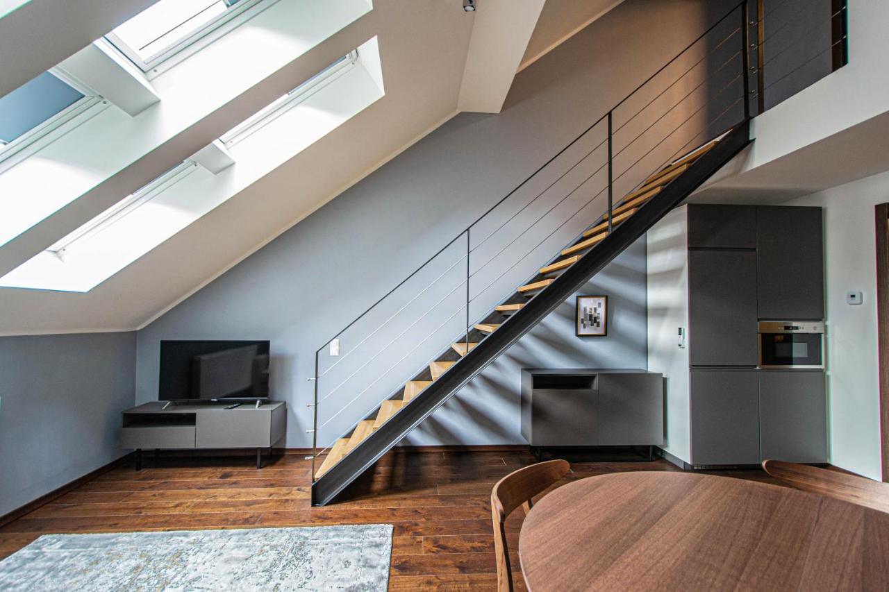Quite Loft With Balcony And 3 Air Conditioners Prague Extérieur photo