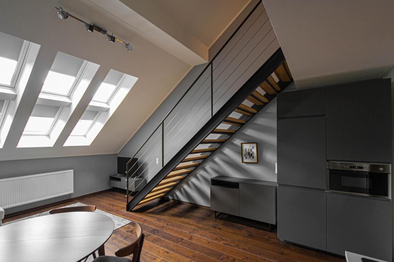 Quite Loft With Balcony And 3 Air Conditioners Prague Extérieur photo